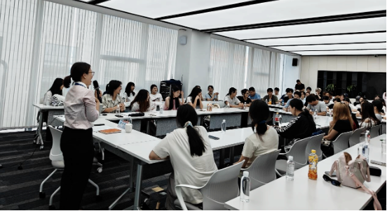 Visite Quangong Co., Ltd. e explore os segredos da fabricação inteligente de tijolos